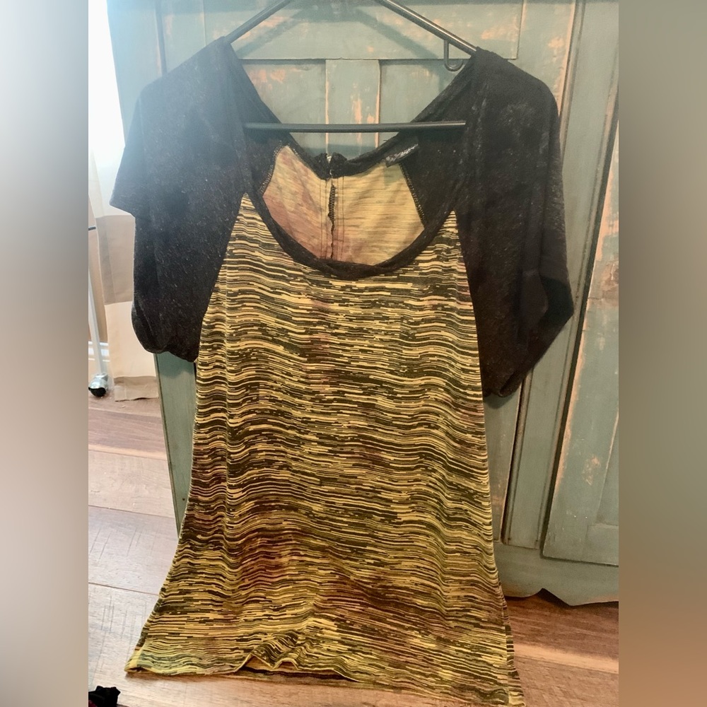 Daytrip size medium tee.